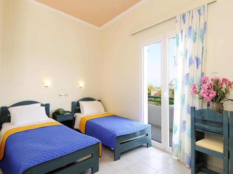 Panorama Hotel Agia Marina  Экстерьер фото